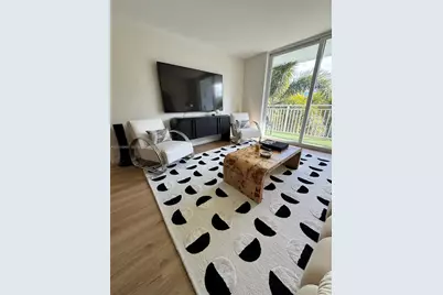 1045 10th St #302, Miami Beach, FL 33139 - Photo 2