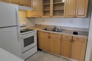 132 Andover F, West Palm Beach, FL 33417 - Photo 2