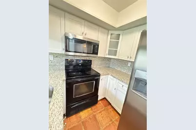 8999 SW 123rd Ct #112, Miami, FL 33186 - Photo 4