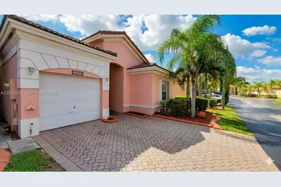 10273 SW 162nd Ct, Miami, FL 33196 - Photo 2