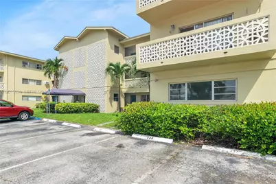 11930 NE 19th Dr #1, North Miami, FL 33181 - Photo 22