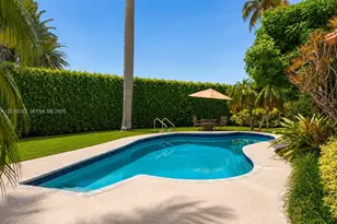 363 S Hibiscus Dr, Miami Beach, FL 33139 - Photo 2