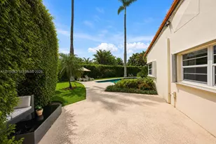 363 S Hibiscus Dr, Miami Beach, FL 33139 - Photo 16