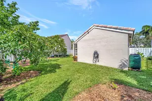 941 Briar Ridge Rd, Weston, FL 33327 - Photo 38