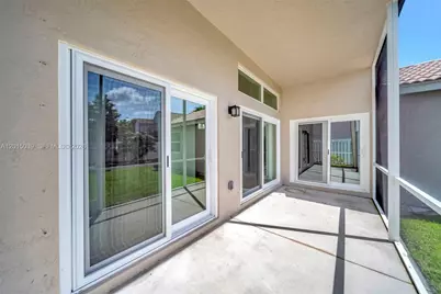 941 Briar Ridge Rd, Weston, FL 33327 - Photo 30