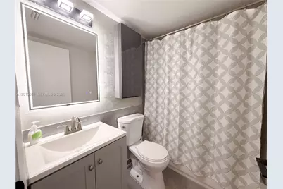 [Address not provided], Miami Beach, FL 33139 - Photo 12