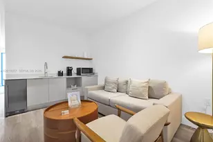 229 SW 9th St, Miami, FL 33130 - Photo 20