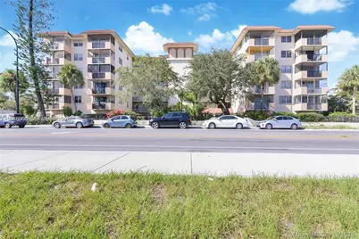12590 NE 16th Ave #210, North Miami, FL 33161 - Photo 2