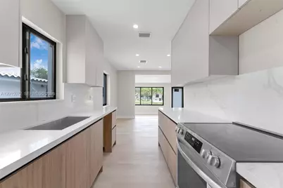 3250 SW 68th Ave, Miami, FL 33155 - Photo 8