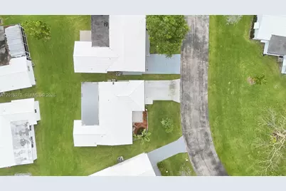 9011 NW 15th Pl, Plantation, FL 33322 - Photo 28