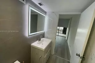1901 Brickell Ave, Miami, FL 33129 - Photo 10