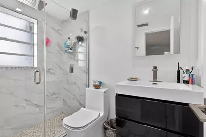1755 W 60th St #D301, Hialeah, FL 33012 - Photo 26