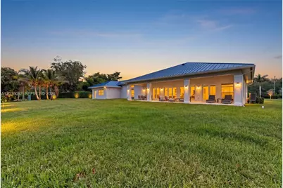 2400 SW 112th Ave, Davie, FL 33325 - Photo 16