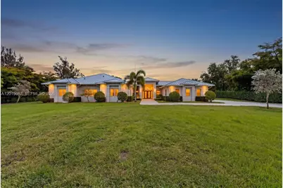 2400 SW 112th Ave, Davie, FL 33325 - Photo 2