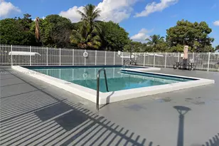 10300 Coral Wy, Miami, FL 33165 - Photo 10