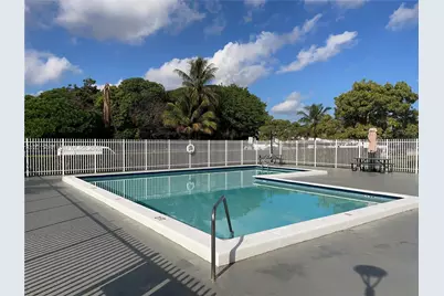 10300 Coral Way #B-33, Miami, FL 33165 - Photo 2