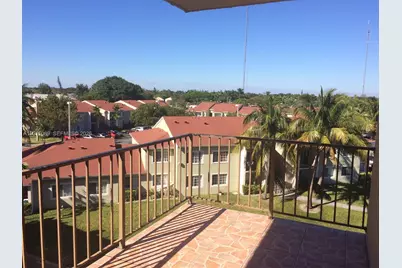 5100 SW 41st St #PH6, Pembroke Park, FL 33023 - Photo 1