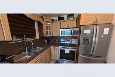 10955 SW 217th Ter, Miami, FL 33170 - Photo 8
