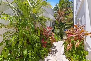 421 Meridian Ave, Miami Beach, FL 33139 - Photo 12