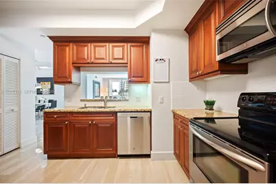 888 Brickell Key Dr #609, Miami, FL 33131 - Photo 12