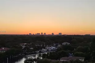 90 Edgewater Dr, Coral Gables, FL 33133 - Photo 16