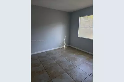 11472 NW 42nd St #11472, Coral Springs, FL 33065 - Photo 8