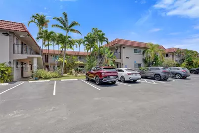 3050 NE 5th Ter #13, Wilton Manors, FL 33334 - Photo 36