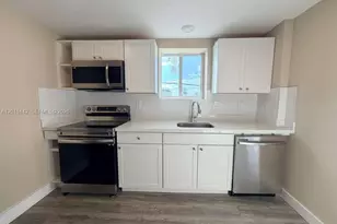 943 79th Terrace, Miami Beach, FL 33141 - Photo 6