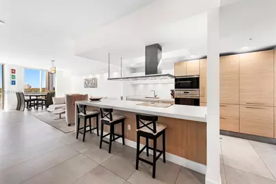 17111 Biscayne Blvd #606, North Miami Beach, FL 33160 - Photo 1