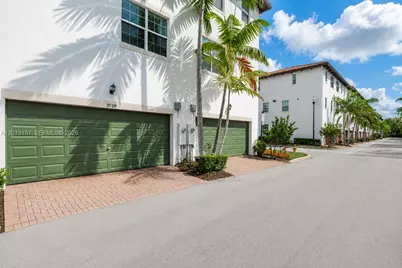 2709 SW 119th Way #2709, Miramar, FL 33025 - Photo 2