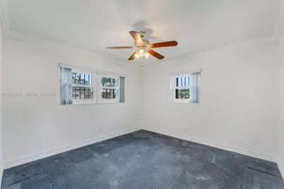 2674 W 8th Ct, Hialeah, FL 33010 - Photo 18