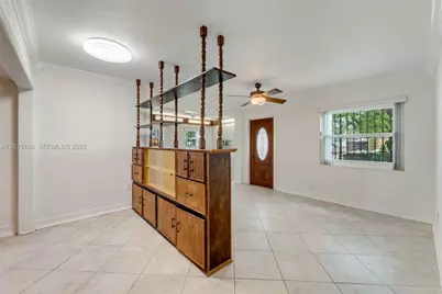 2674 W 8th Ct, Hialeah, FL 33010 - Photo 8