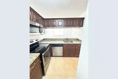 16203 Glenmoor Dr #16203, West Palm Beach, FL 33409 - Photo 4