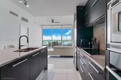 900 Biscayne Blvd #3407, Miami, FL 33132 - Photo 4