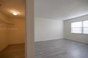 9235 SW 8th St, Boca Raton, FL 33428 - Photo 14
