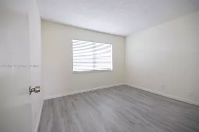 9235 SW 8th St #403, Boca Raton, FL 33428 - Photo 8