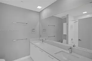 950 Brickell Bay Dr, Miami, FL 33131 - Photo 18