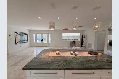 11445 N Bayshore Dr, North Miami, FL 33181 - Photo 10