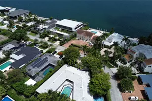 11445 N Bayshore Dr, North Miami, FL 33181 - Photo 4