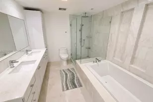 11445 N Bayshore Dr, North Miami, FL 33181 - Photo 24