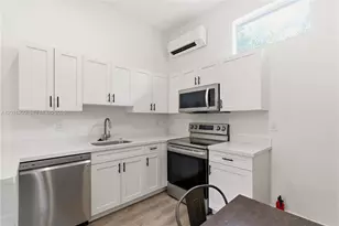 830 SE 14th St, Fort Lauderdale, FL 33316 - Photo 4