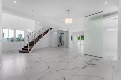 8221 NW 34th Dr, Doral, FL 33122 - Photo 2