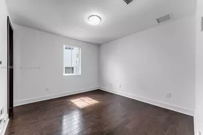 8221 NW 34th Dr, Doral, FL 33122 - Photo 26