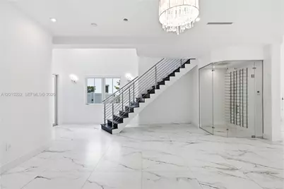 8221 NW 34th Dr, Doral, FL 33122 - Photo 10