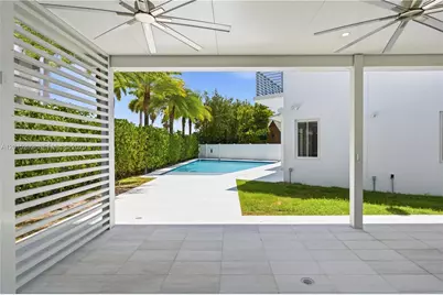 8221 NW 34th Dr, Doral, FL 33122 - Photo 50