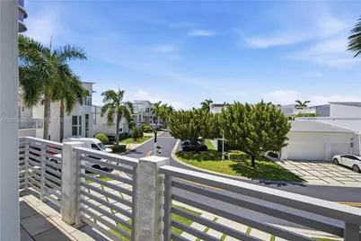 8221 NW 34th Dr, Doral, FL 33122 - Photo 44