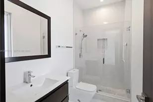 8221 NW 34th Dr, Doral, FL 33122 - Photo 36