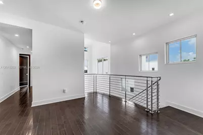 8221 NW 34th Dr, Doral, FL 33122 - Photo 18