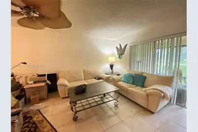 432 Bennington Ln #432, Lake Worth, FL 33467 - Photo 4
