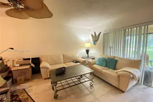 432 Bennington Ln, Lake Worth, FL 33467 - Photo 4